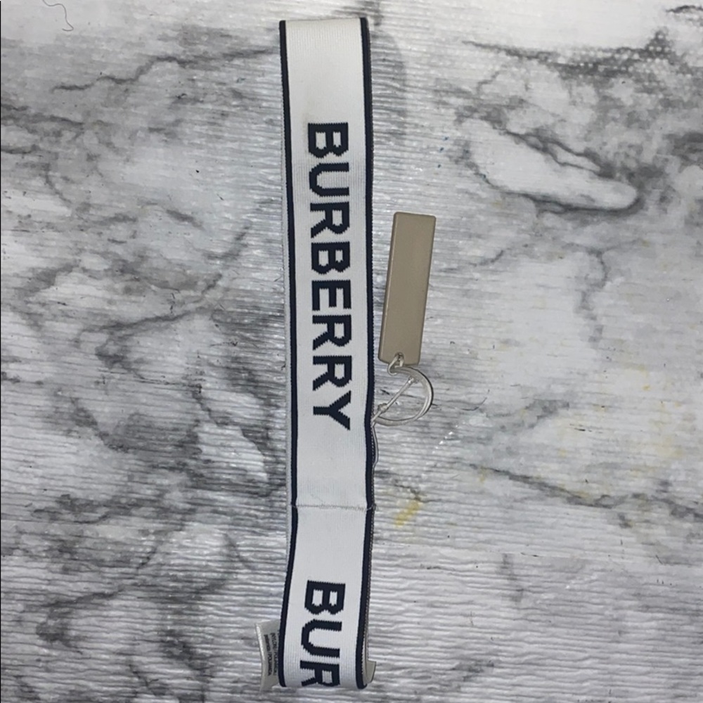 Burberry headband